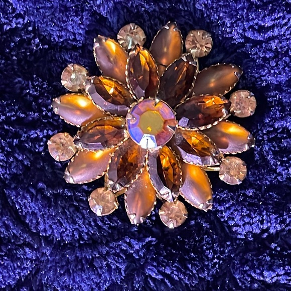 🧡Great USED Condition Vintage Judy Lee Brooch - Picture 3 of 5